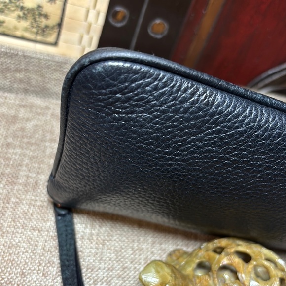 Kate Spade Black Pebbled Leather Wristlet GUC 8Lx4.25Hx1”W - Picture 10 of 17